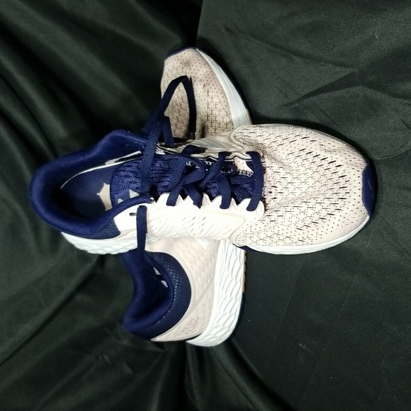 New Balance Women's Fresh Foam ZanteV4 Running size 8.5 Color:Conch Shell/Pigmen - Picture 11 of 17